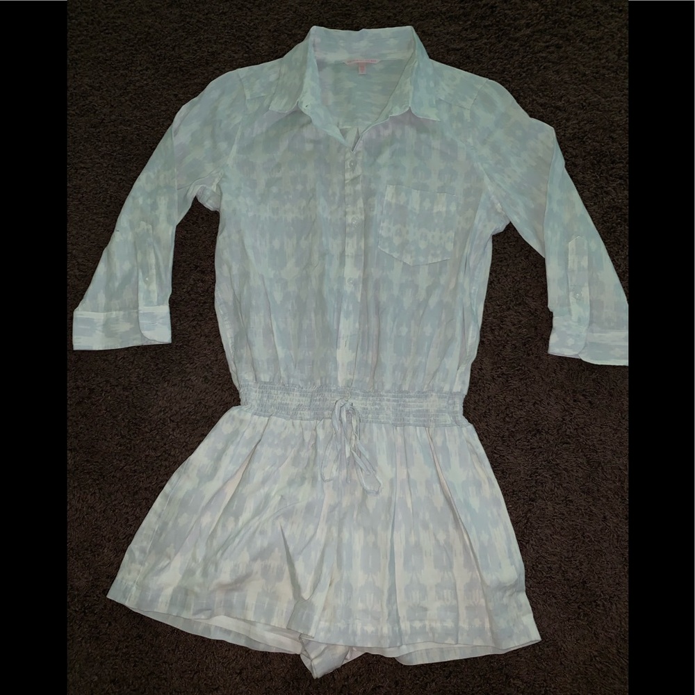 Victoria’s Secret long sleeve romper NEW size 8